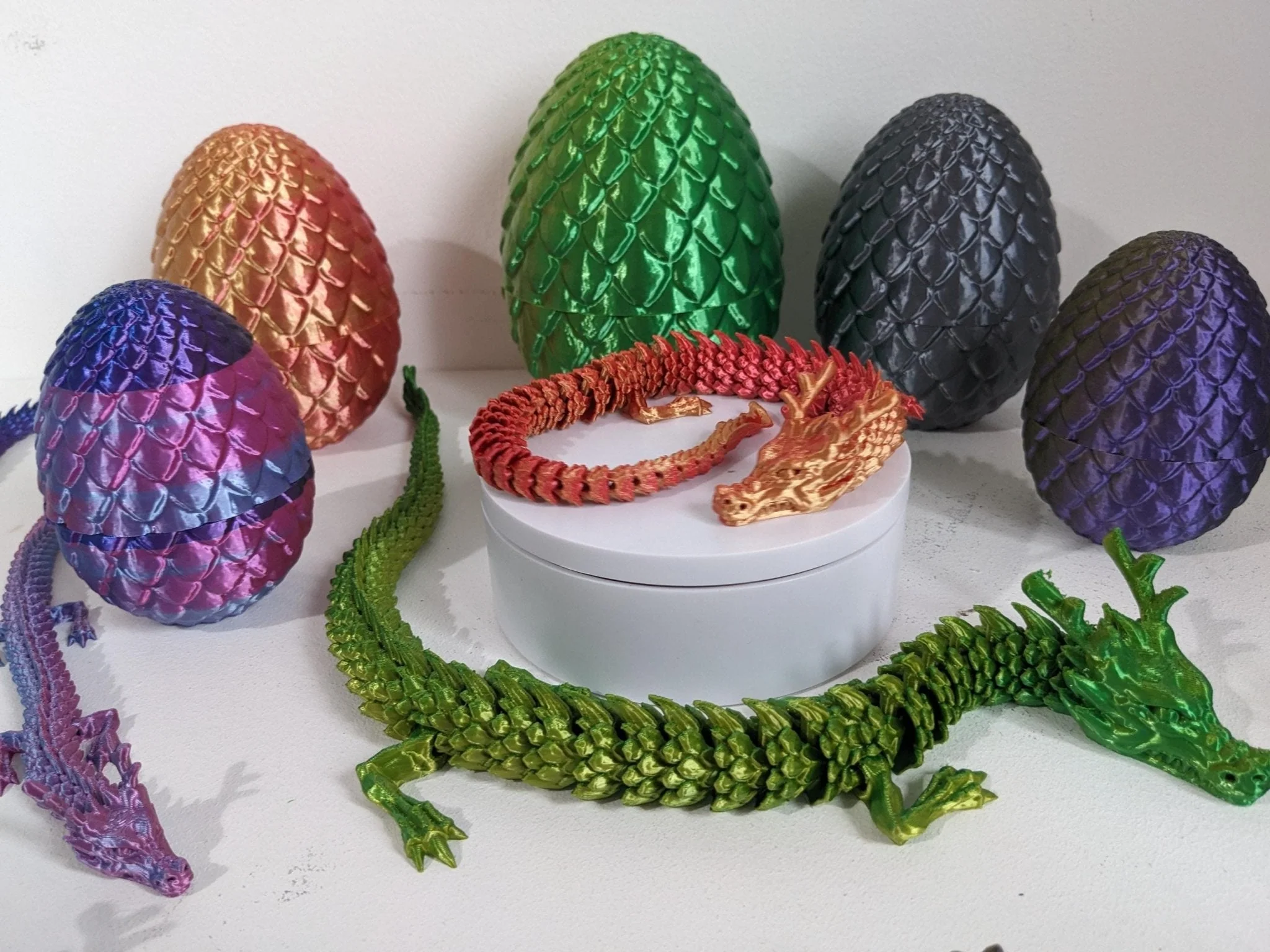 Articulated Crystal slinky  Dragon 3d printed  horned fidget toy. UK  MADE - Image 6
