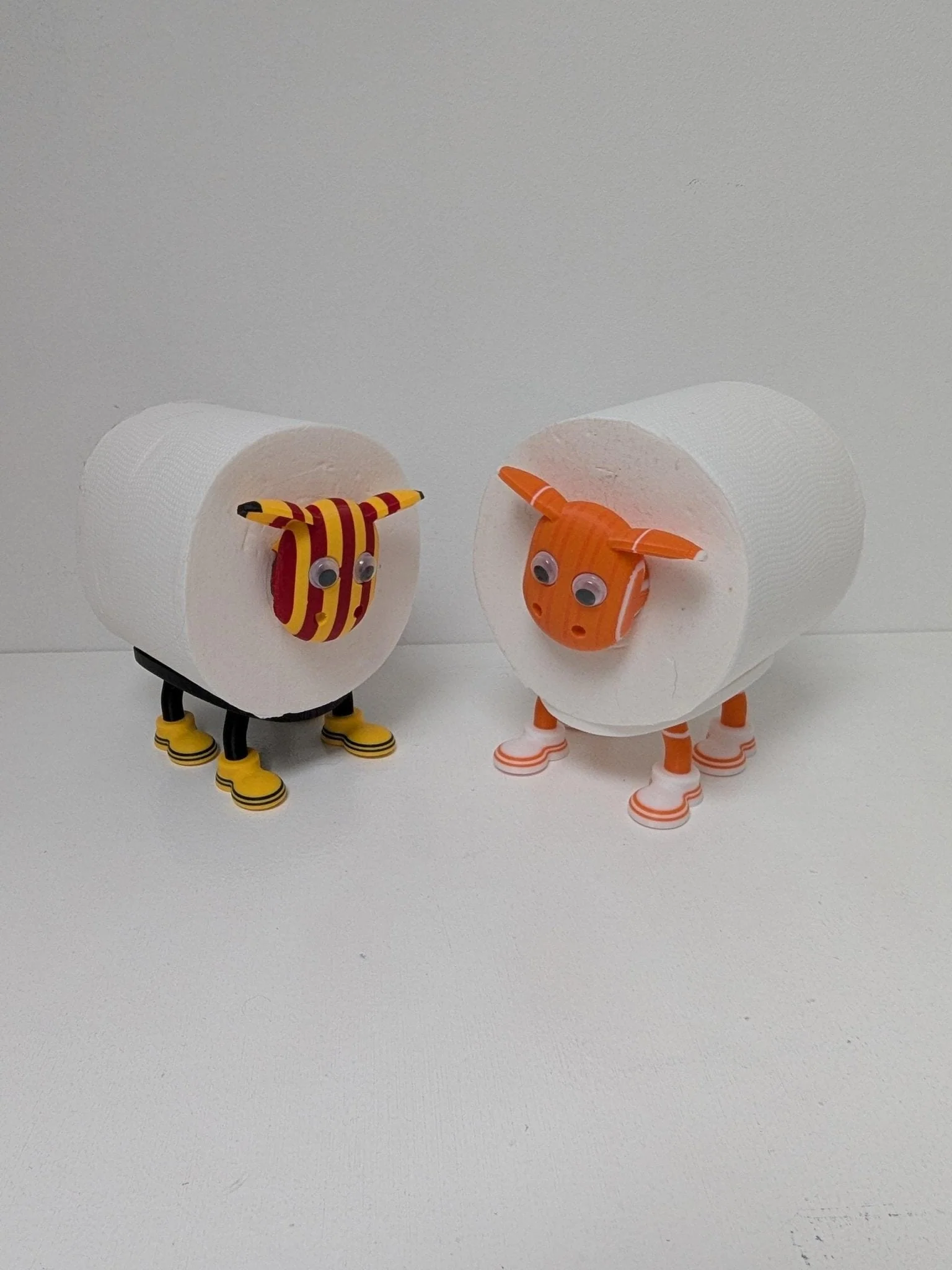Bradford City football club  toilet roll holder - - Image 10