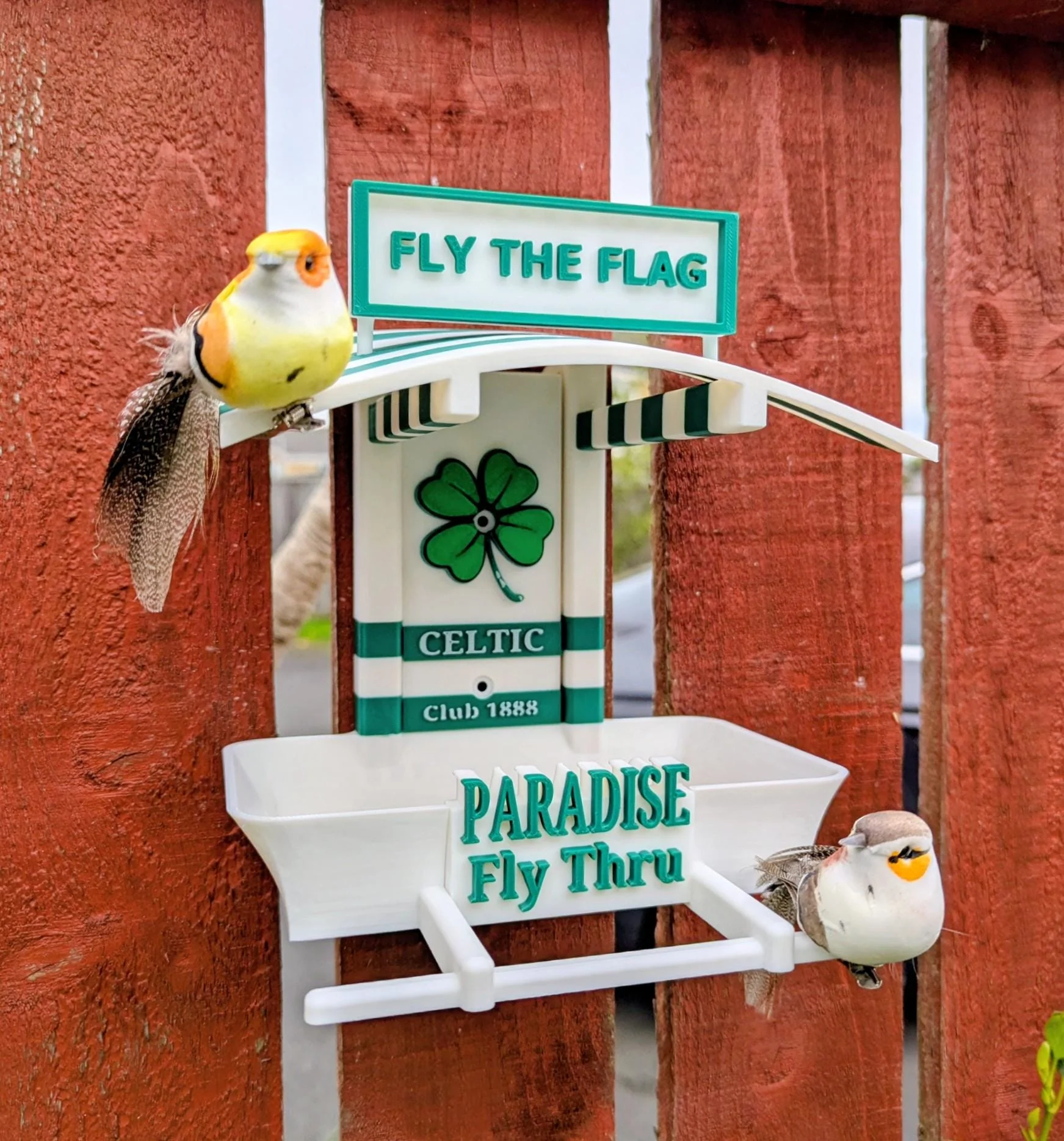 Celtic Garden Bird Feeding Station - Glasgow Garden Decor and Wild Bird Food Feeder - Fly the flag in paradise Novelty Gift for bhoys Fans - Image 3