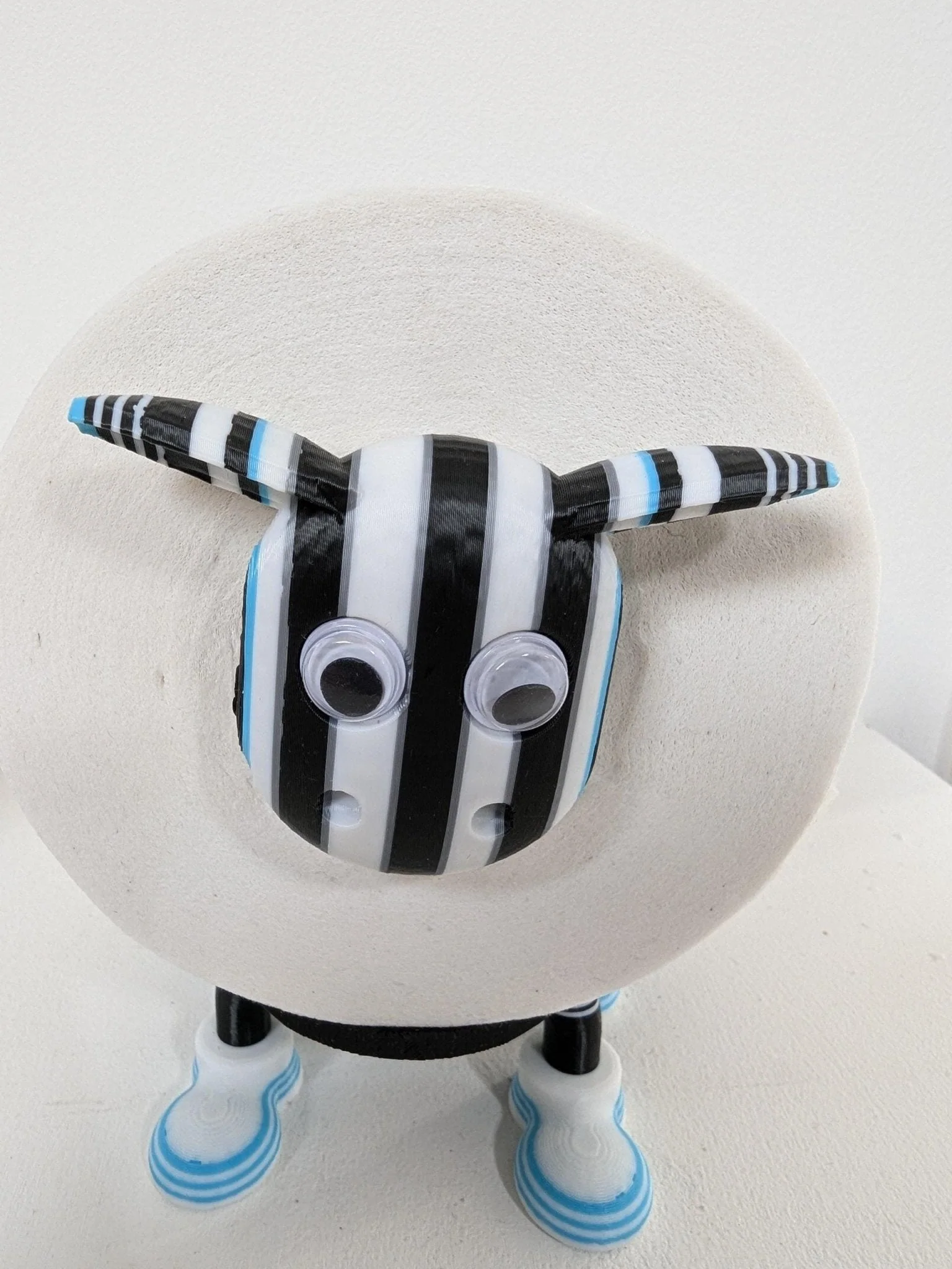 Premier sheep  Dan Burn edition toilet roll holder - Newcastle United fan gift - Image 8
