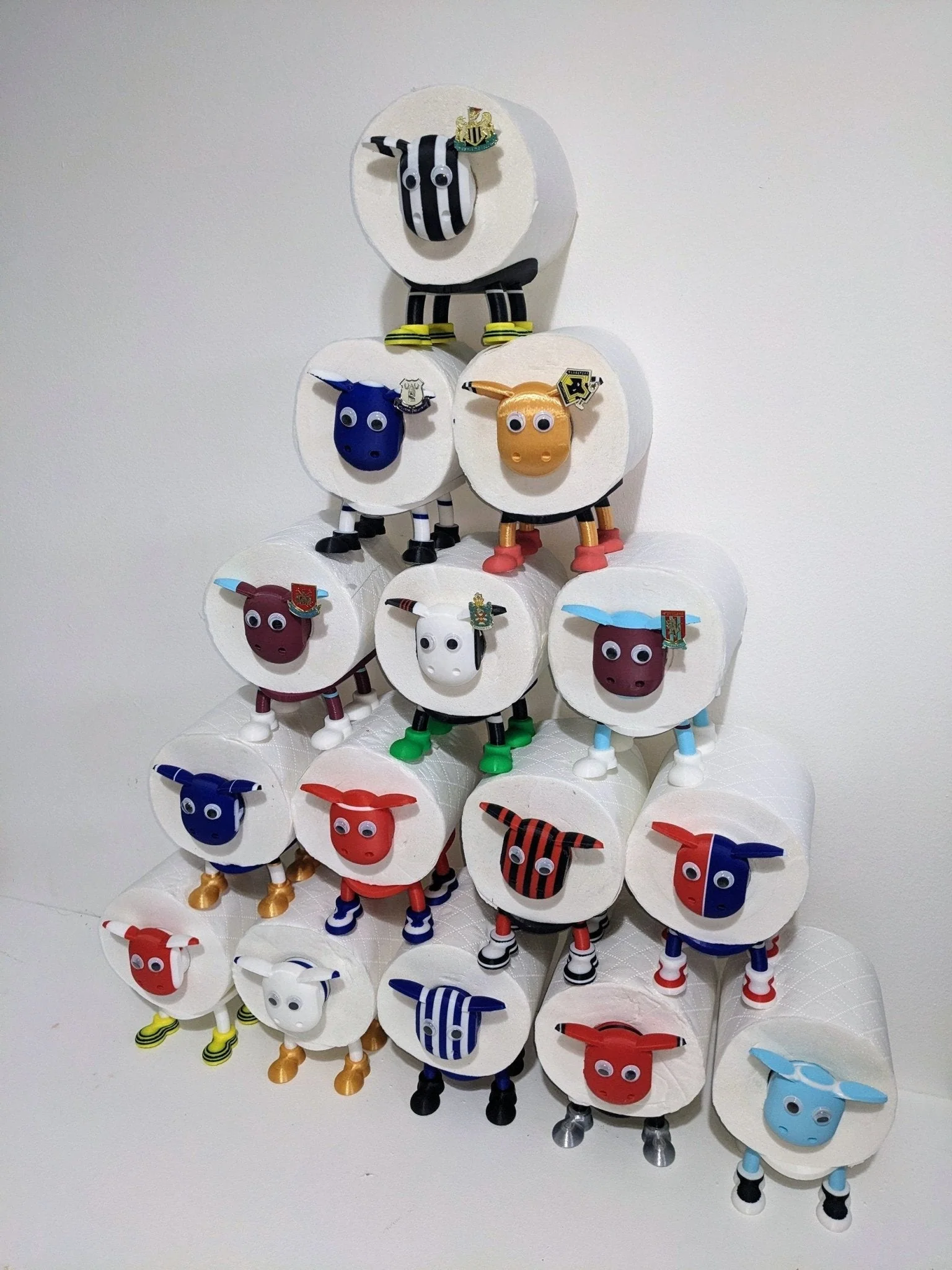 Premiersheep Blackburn Rovers Toilet Roll Holder – New 2025/26 Football Fan Gift – Universal Fit – Custom Boots - Image 4