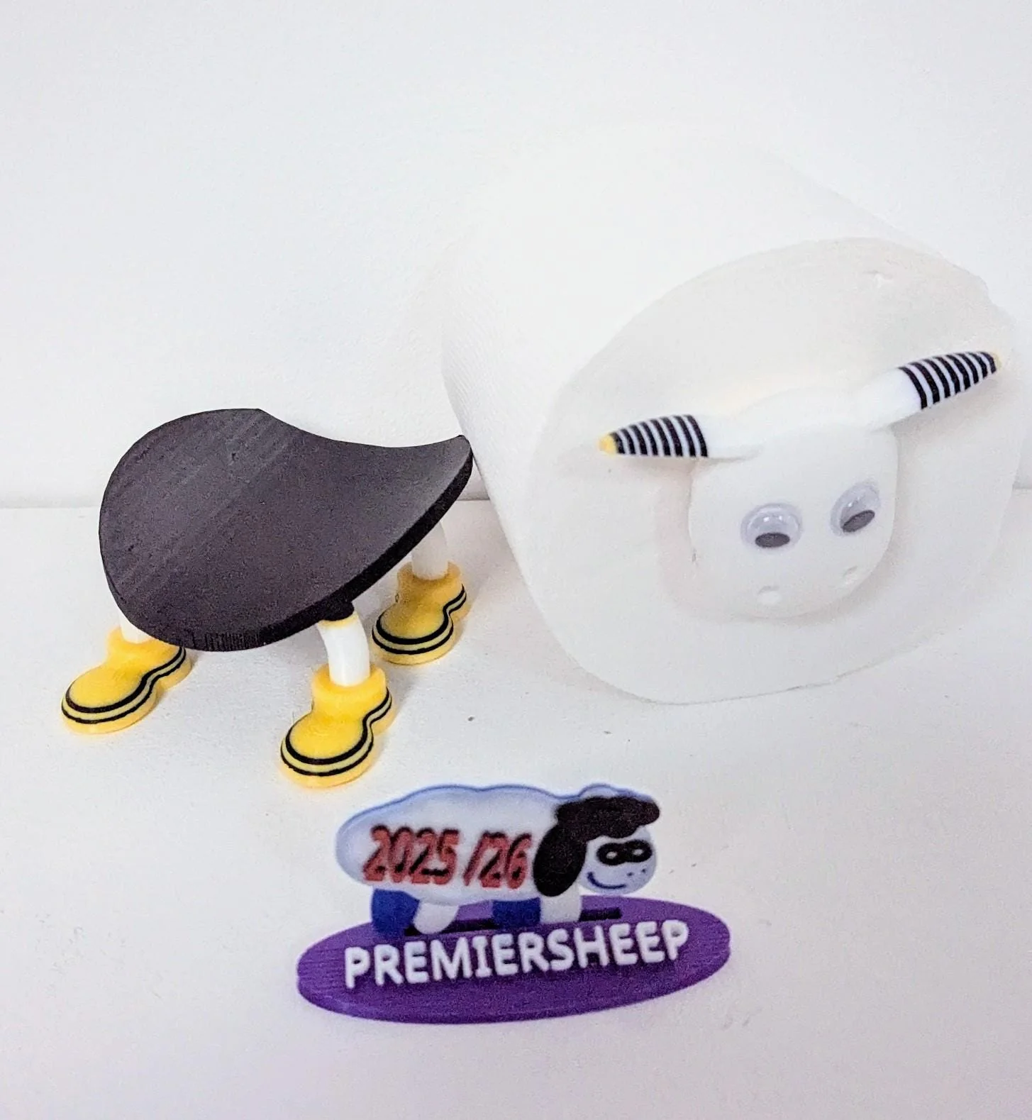 Premiersheep Derby County Toilet Roll Holder – Football Fan Gift - Image 9