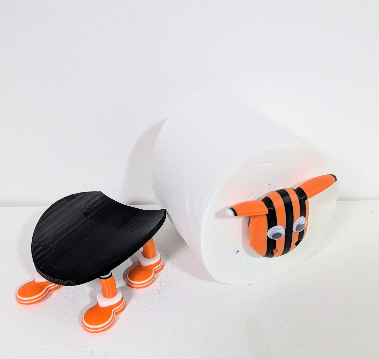 Premiersheep Dundee United Toilet Roll Holder β New 2025/26 Football Fan Gift β Universal Fit β Custom Boots - Image 7