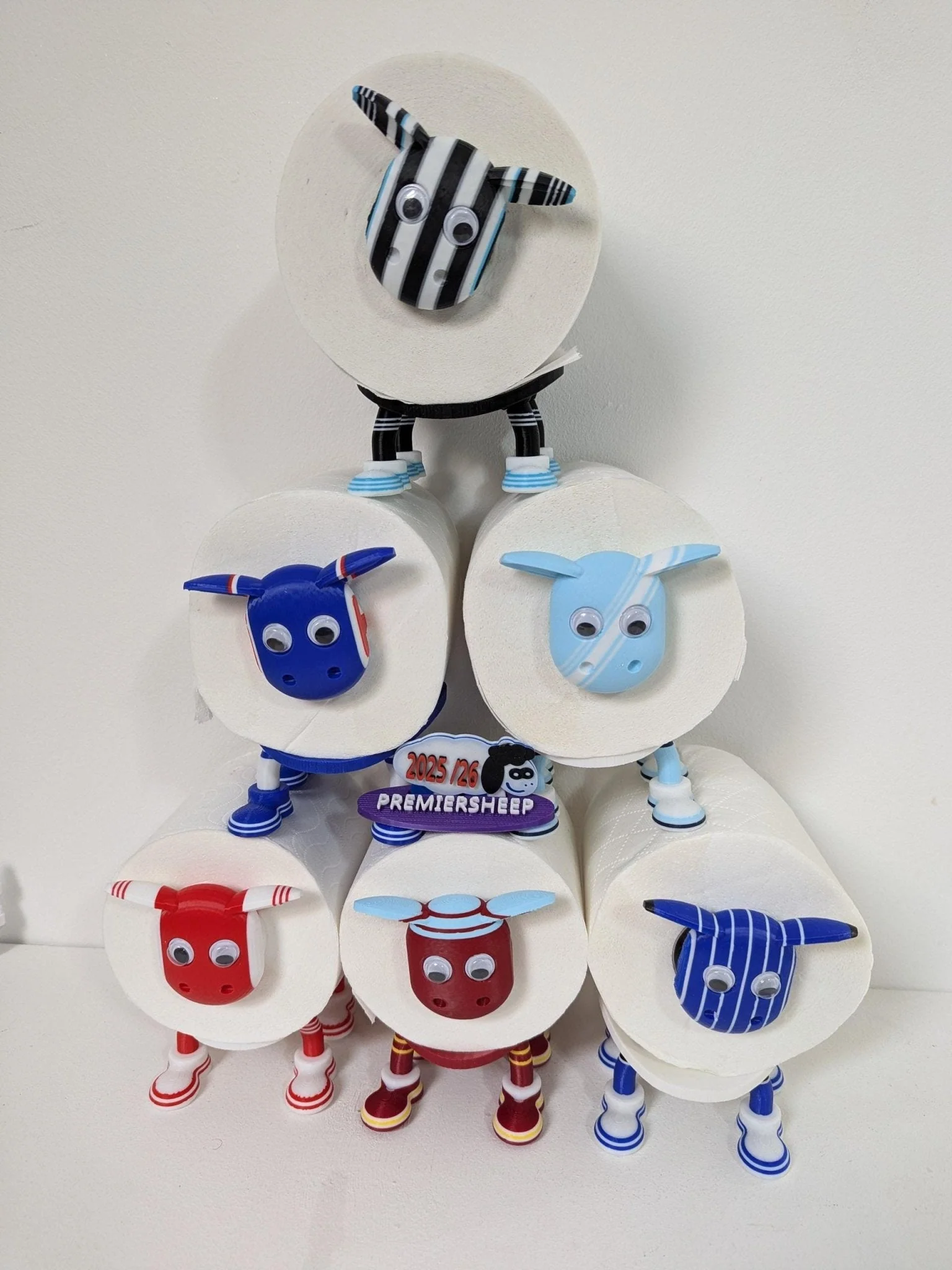 Premiersheep Newcastle United Toilet roll holder featuring the "Shepherds Check" and "Greggs blue" trim for the 2025/26 season Universal fit - Image 2