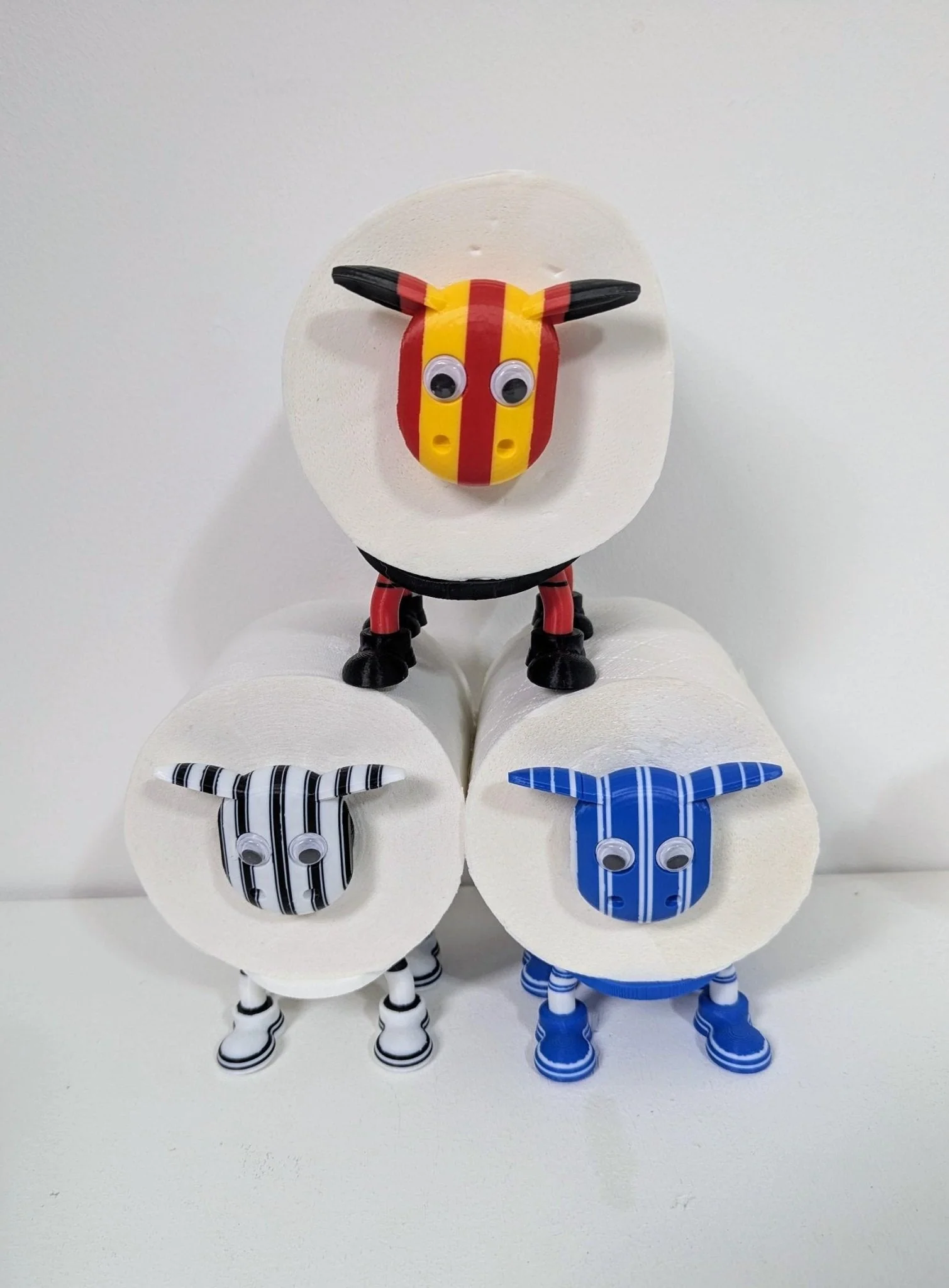 Premiersheep Partick Thistle Toilet Roll Holder – New 2025/26 Football Fan Gift – Universal Fit – Custom Boots - Image 2