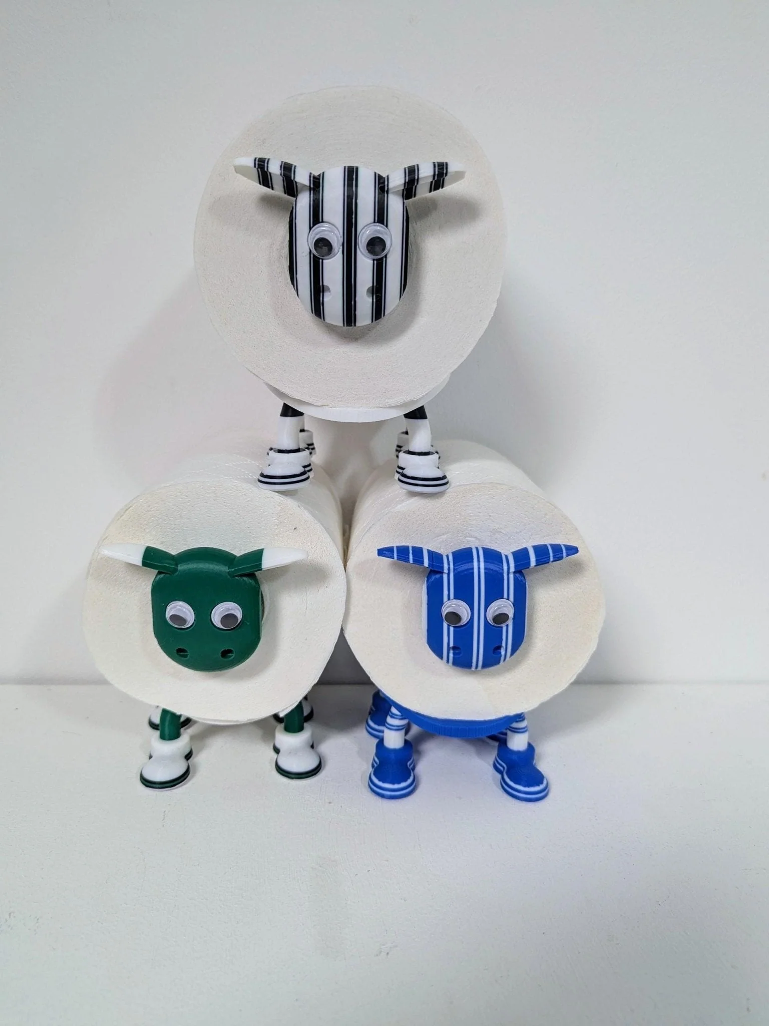 Premiersheep St Mirren Toilet Roll Holder – New 2025/26 Football Fan Gift – Universal Fit – Custom Boots - Image 5