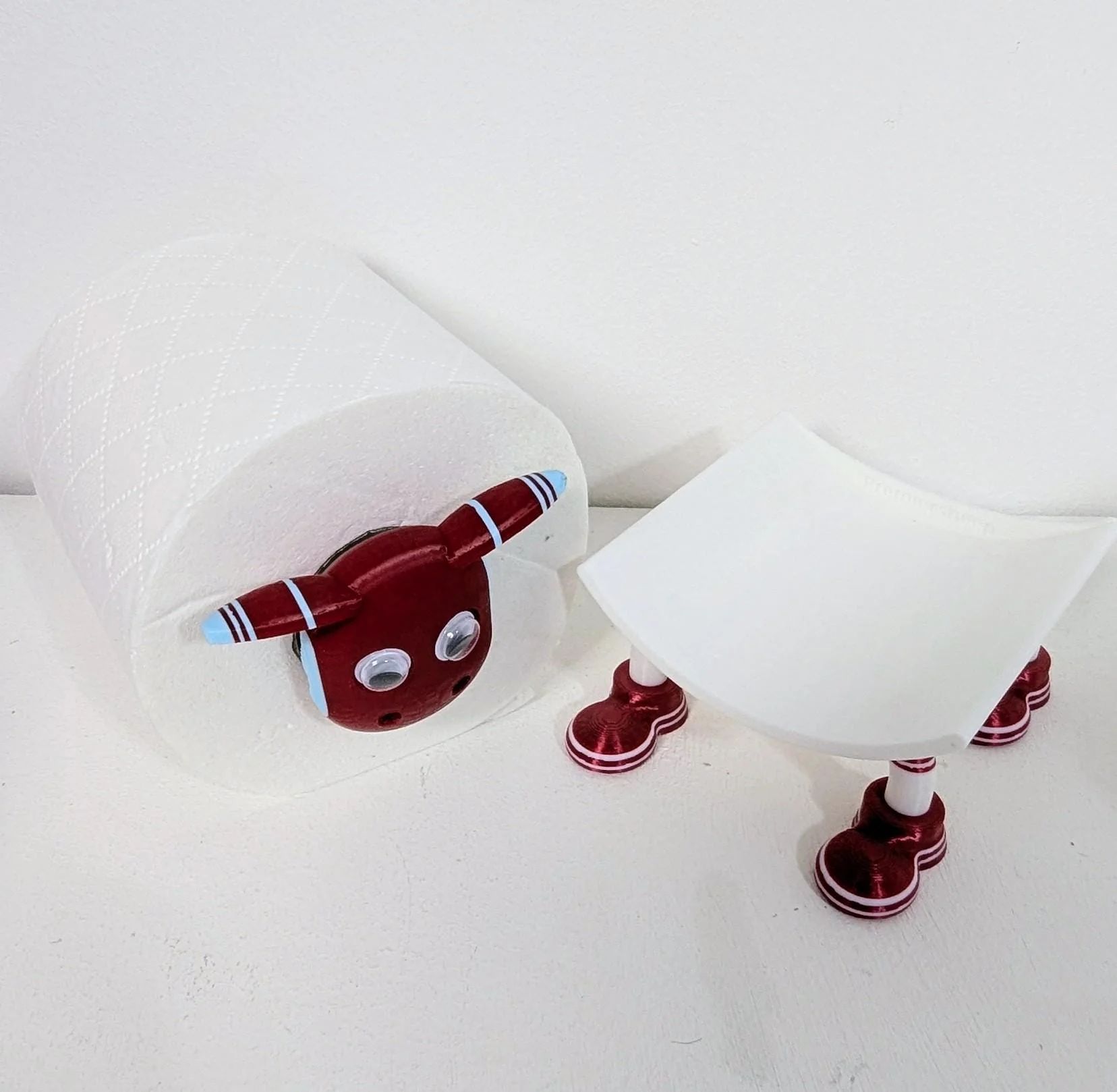 Premiersheep West Ham Toilet Roll Holder – New 2025/26 Football Fan Gift – Universal Fit – Custom Boots - Image 4