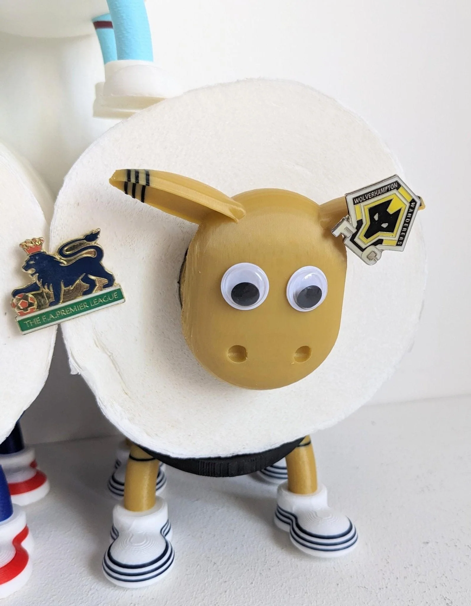 Premiersheep Wolverhampton wanderers Toilet Roll Holder β New 2025/26 Football Fan Gift β Universal Fit β Custom Wolves Boots - Image 2