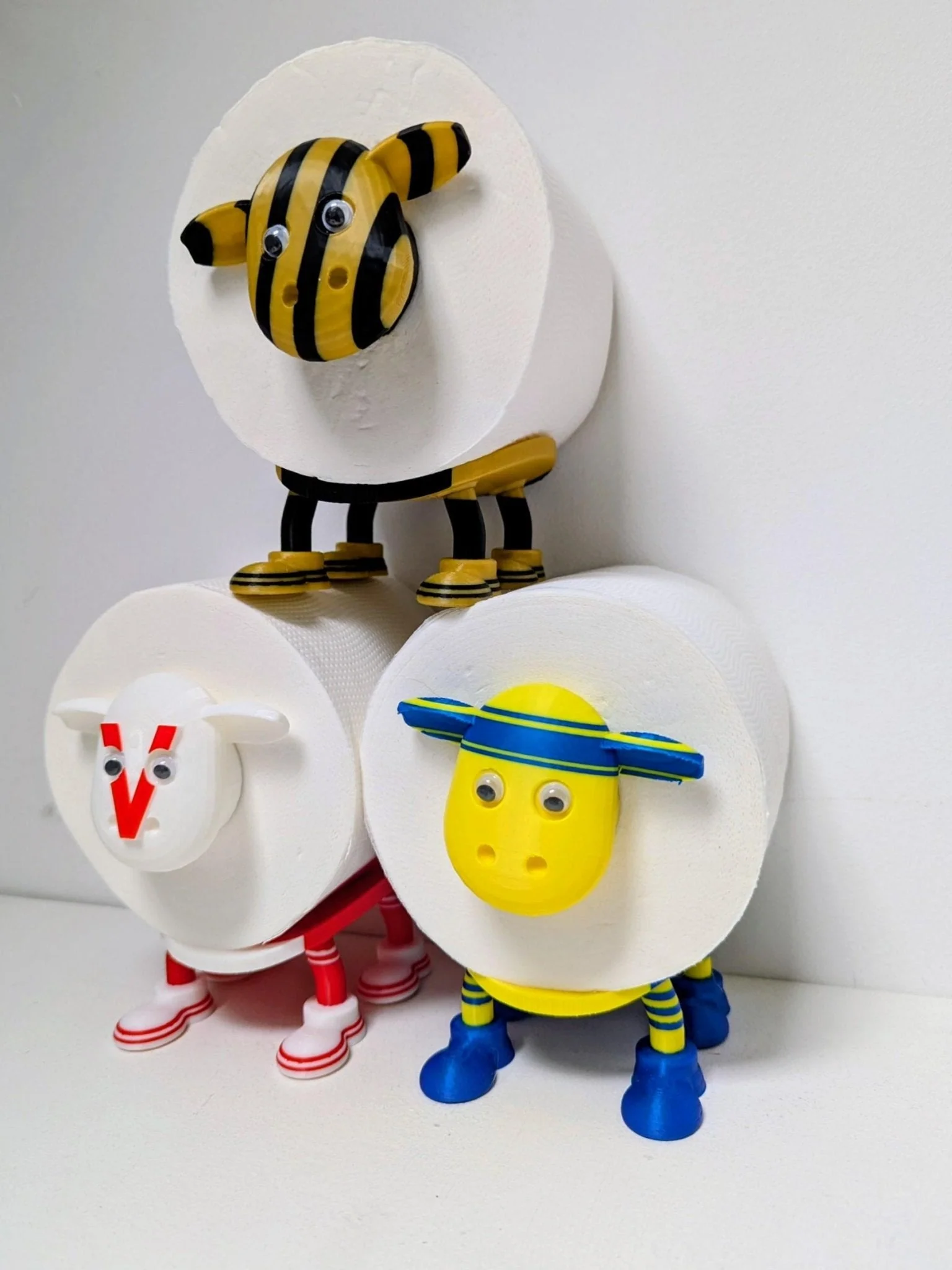 St Helens Super Sheep Toilet Roll Holder. Rugby fans gift. - Image 5