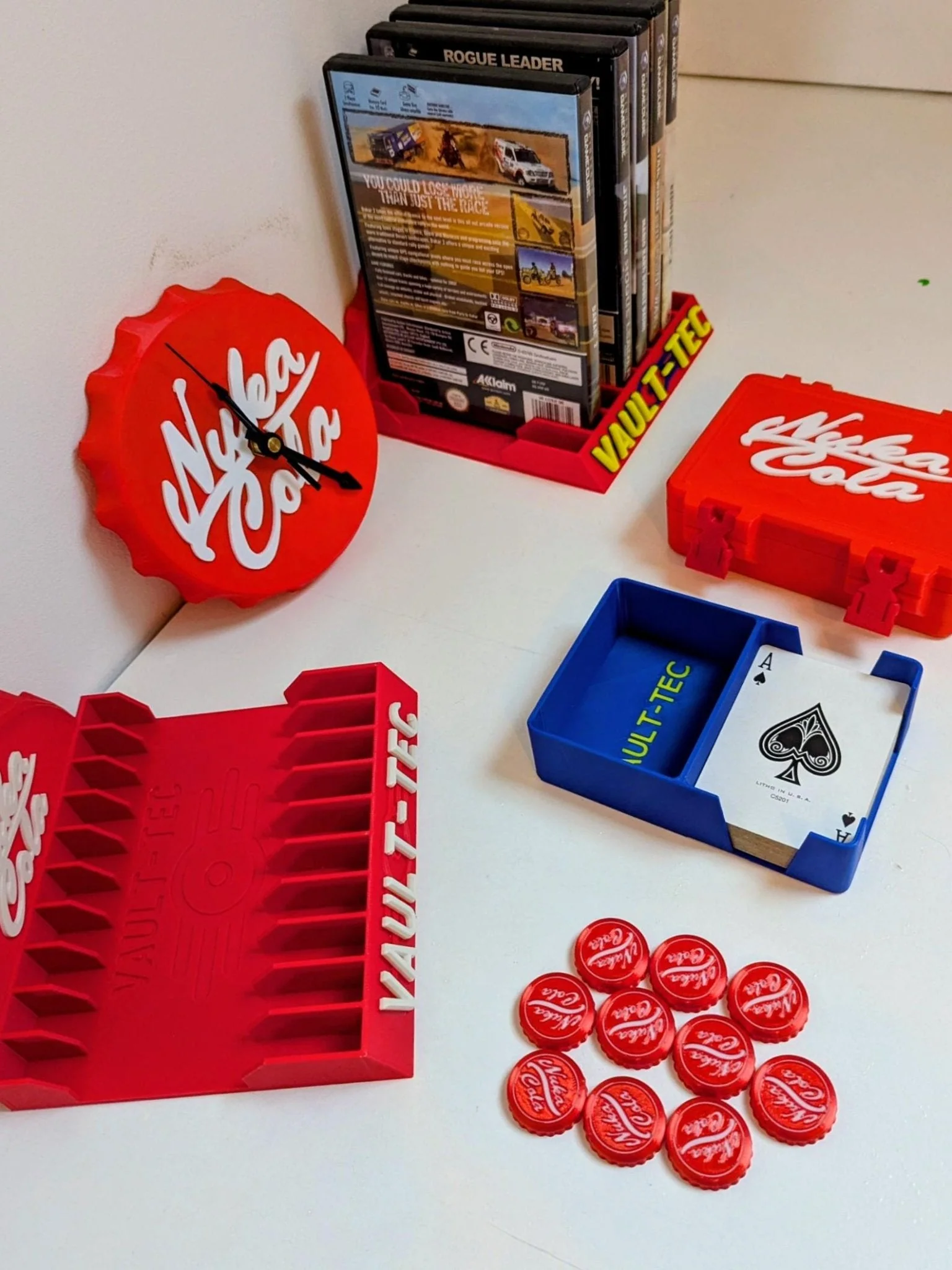 Vault‑Tec / Nuka‑Cola Travel Box – Standard Poker / Uno / MTG / Pokemon Collector Cards Case with Free 3D printed Bottle Caps - Image 2