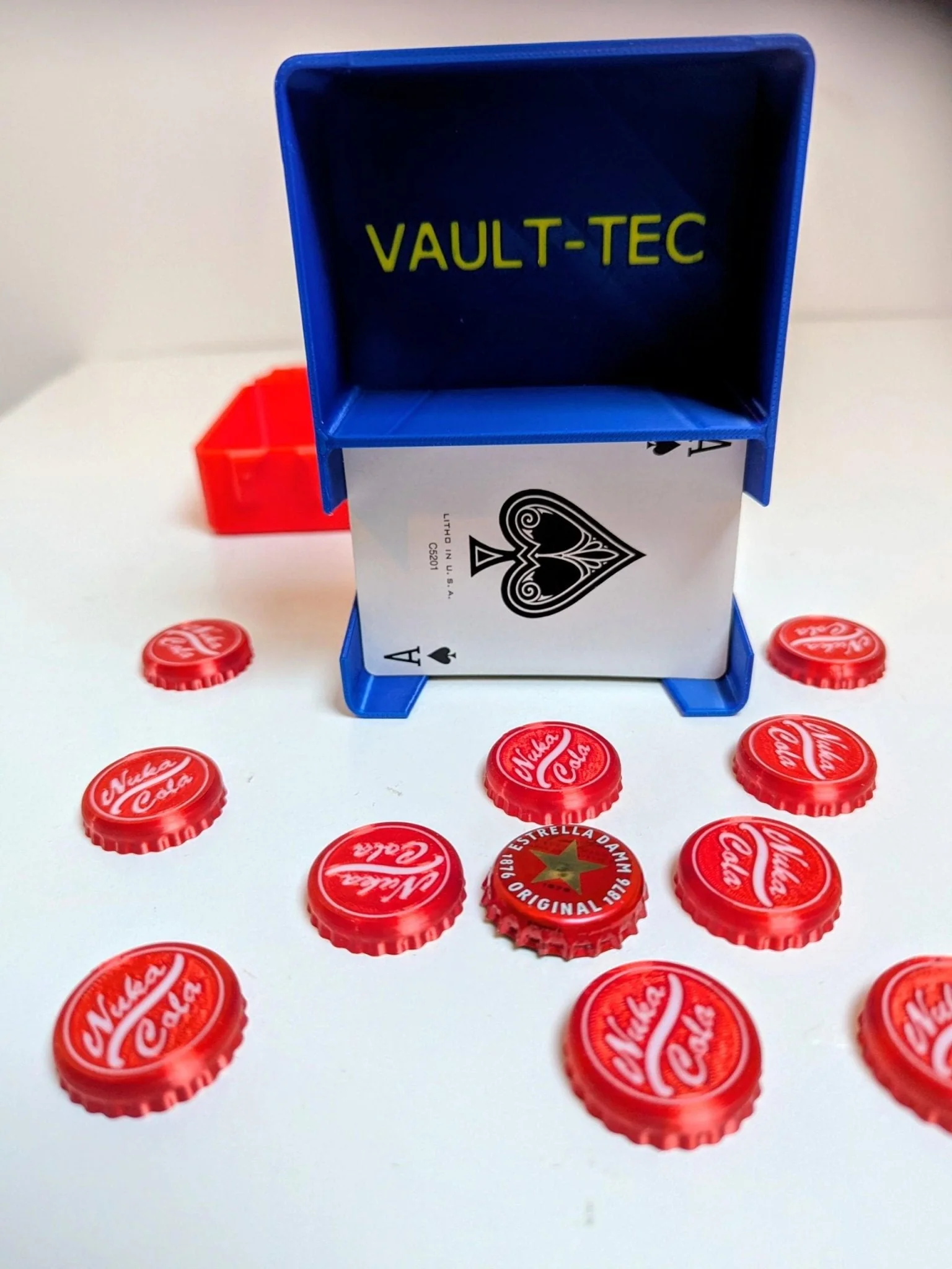 Vault‑Tec / Nuka‑Cola Travel Box – Standard Poker / Uno / MTG / Pokemon Collector Cards Case with Free 3D printed Bottle Caps - Image 8