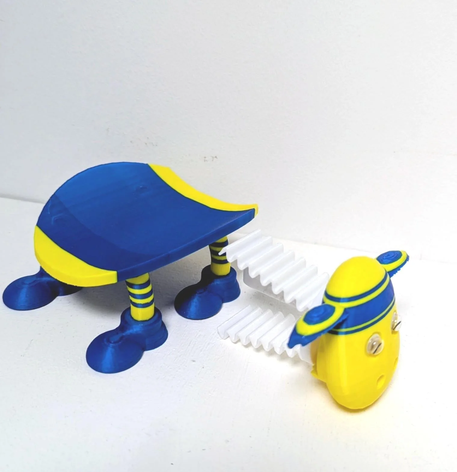 Warrington Wolves Super Sheep Toilet Roll Holder – Rugby fans gift - Image 3